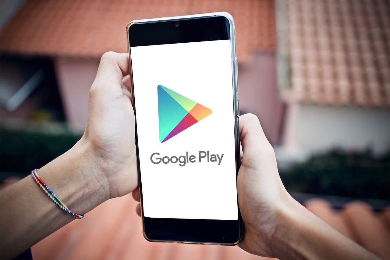 „Google” nuo rugpjūčio apsunkins „Android” programėlių diegimą ne iš oficialios parduotuvės