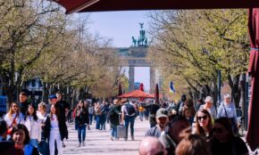 Berlyno žmonės. Pixibay nuotr.