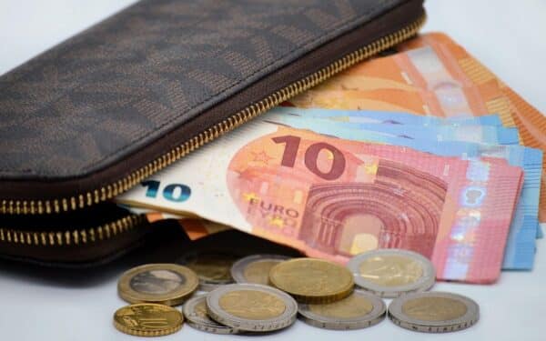 Artėja pensijų didinimas: aiškėja, kiek daugiau pinigų gaus kiekvienas pensininkas