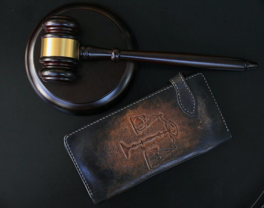 Bylos dokumentai. Pixibay nuotr.