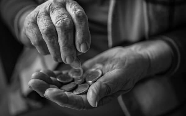 Pinigai dingsta be aiškios priežasties? Štai kas dažniausiai tą lemia