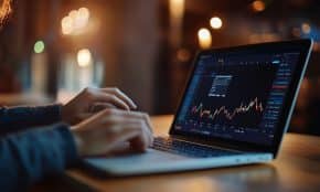 Investavimas internetu. Pixabay nuotr.