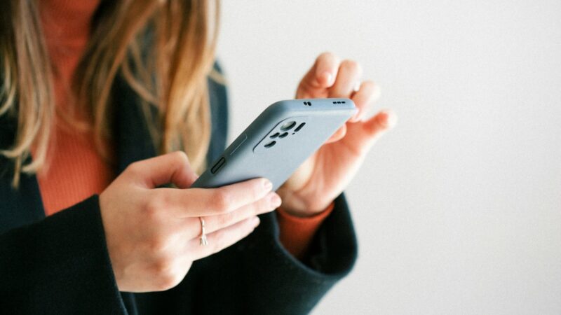 Nenustebkite, jei gausite didesnę sąskaitą: mobiliojo ryšio tiekėjas įveda naują mokestį