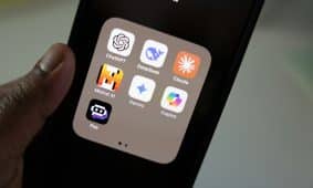 Dirbtinio intelekto programėlės. Unsplash nuotr.