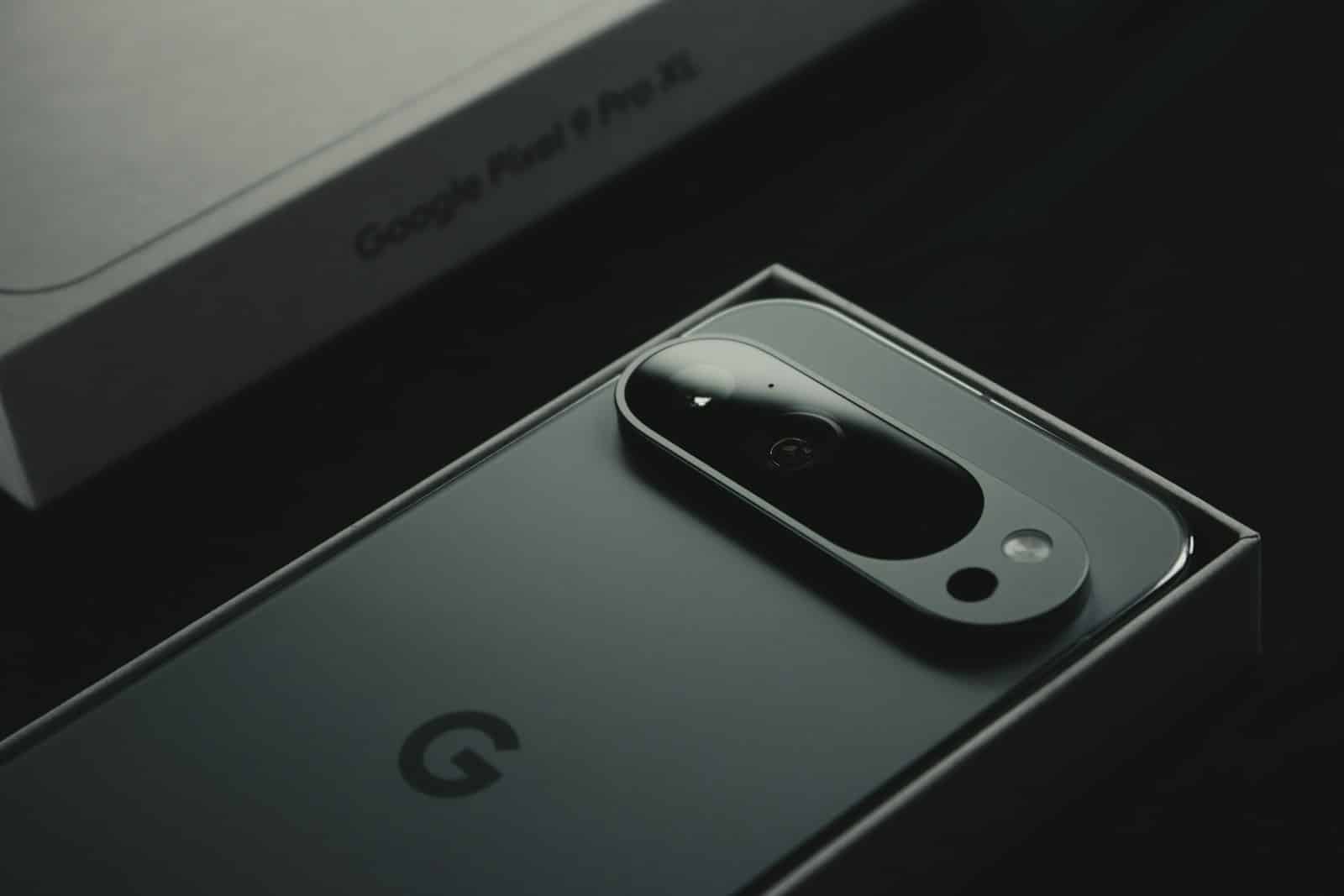 „Pixel“ savininkams – naujos funkcijos: „Google“ valdiklis rodys meniu ir bilietus