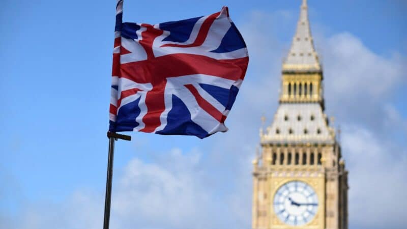 Rusijos turtas pagaliau panaudotas prieš ją: JK skyrė milžinišką paramą Ukrainai