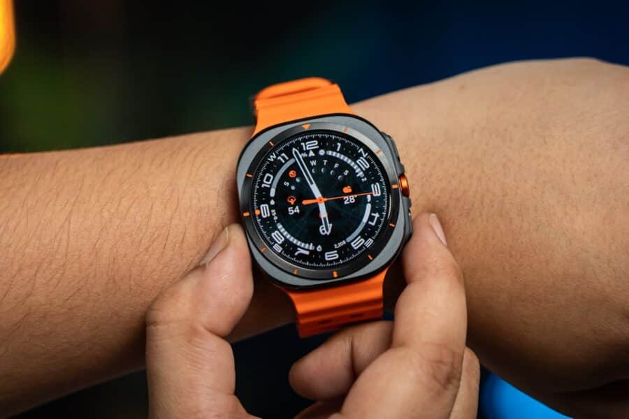 „Galaxy Watch Ultra“ laikrodis. Unsplash nuotr.