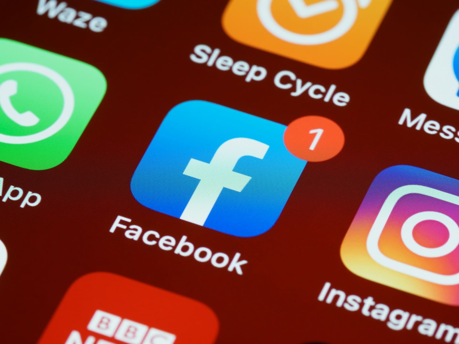 Vokietijos kancleris atviras svarstymams dėl socialinių tinklų uždraudimo nepilnamečiams