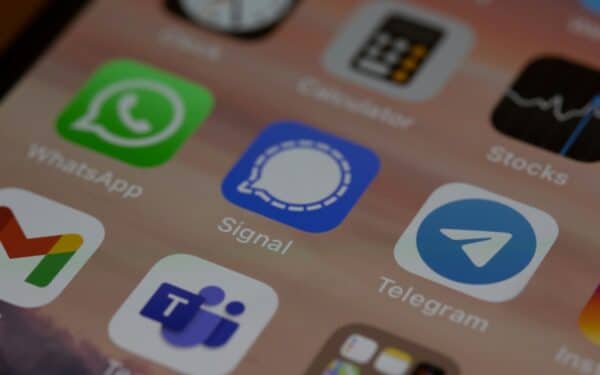 Chaosas fronte, kareiviai panikoje: be „Starlink“ ir „Telegram“ likę rusai stringa