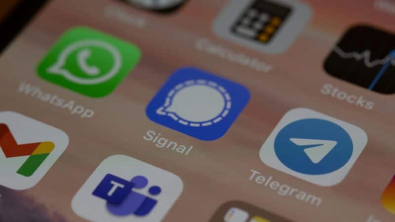 Chaosas fronte, kareiviai panikoje: be „Starlink“ ir „Telegram“ likę rusai stringa