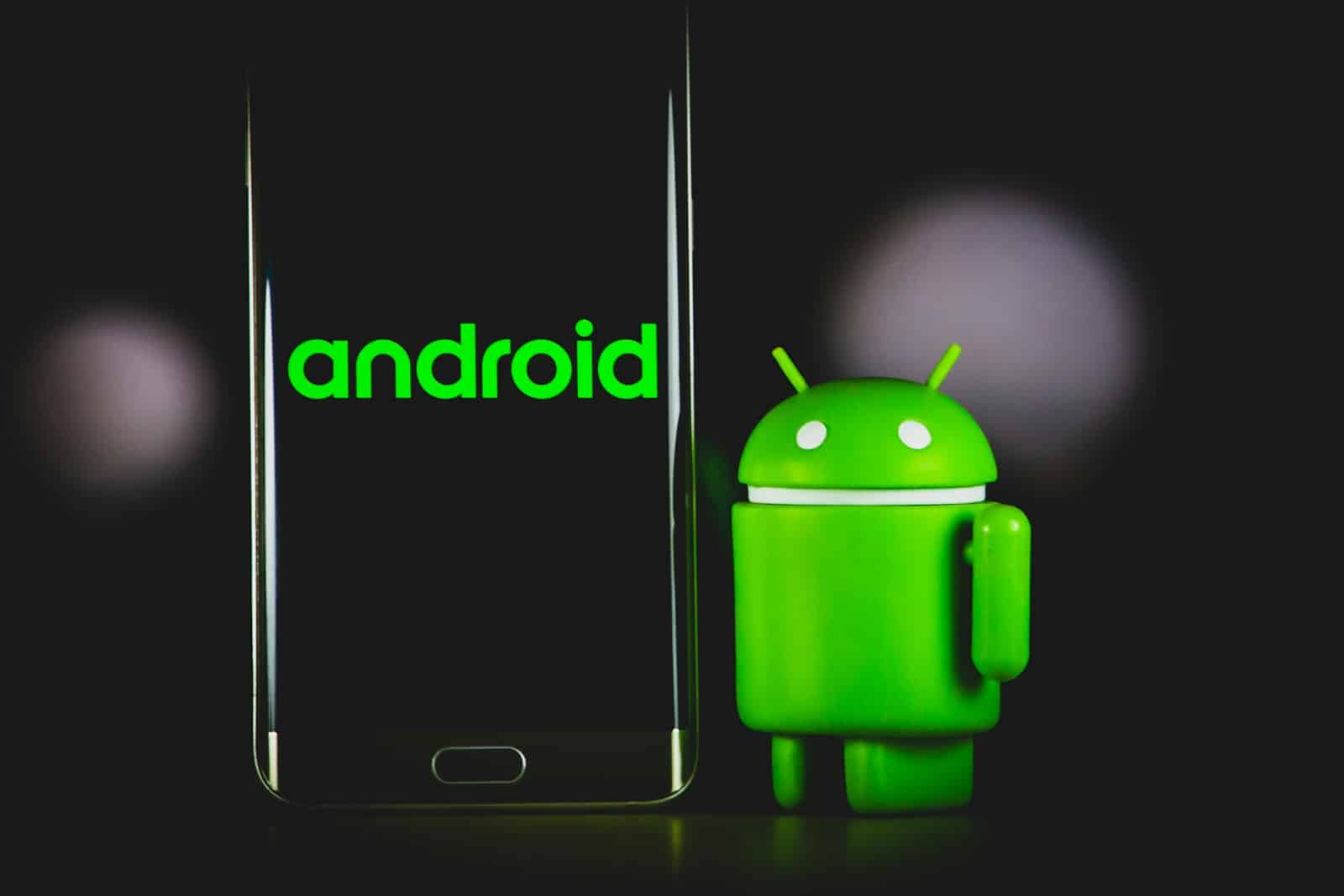 Ketvirtadalis „Android” įrenginių buvo pažeidžiami: „MediaTek” lustų klaida kėlė grėsmę piniginėms