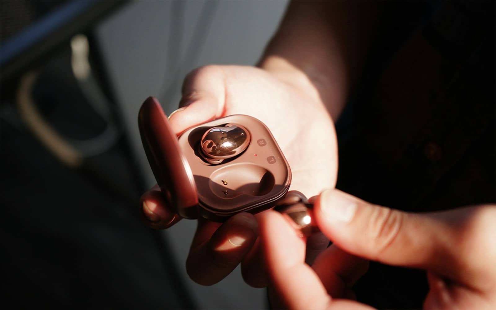 „Samsung“ siūlo netikėtą sprendimą: šis metodas gali sumažinti pykinimą