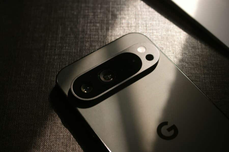 „Google Pixel 10 Pro“. Unsplash nuotr.