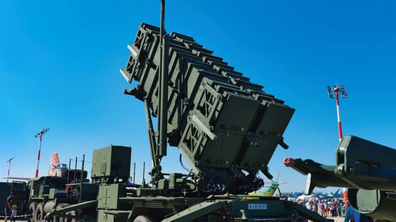 Rusija keičia taktiką: dėl „Pantsir“ trūkumo naudoja hibridines oro gynybos sistemas