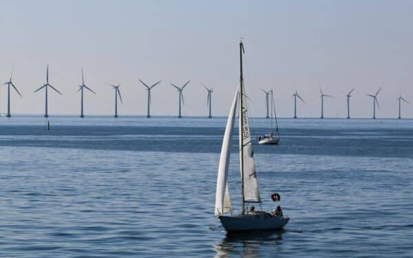 Milijardinės investicijos į jūrinį vėją, bet ar Europos uostai spės prisitaikyti?