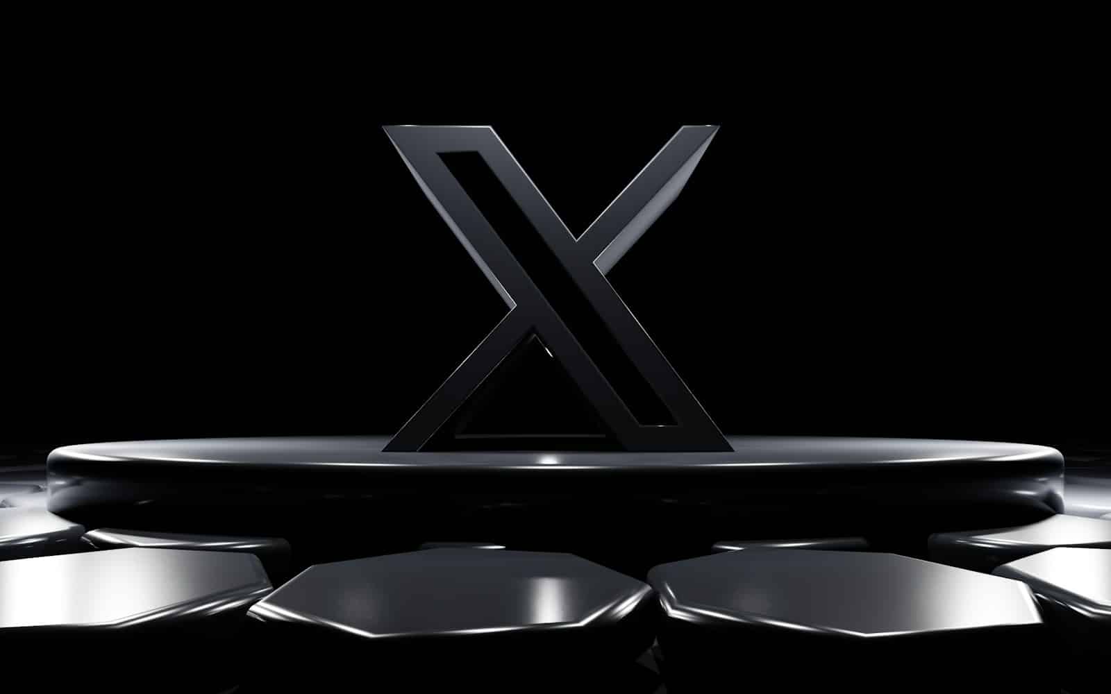 Prancūzijos teisėsauga antradienį atliko kratą platformos „X“ biure Paryžiuje