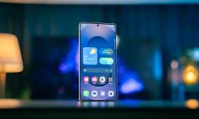 „Galaxy S25“ išmanusis telefonas. Unsplash nuotr.