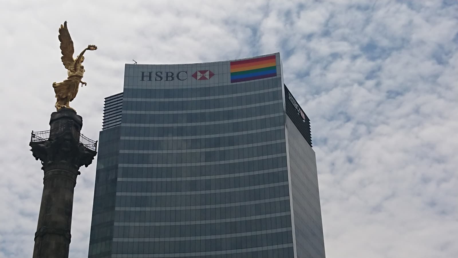 „HSBC“ ir „Standard Chartered“ pirmauja lenktynėse dėl Honkongo stabiliųjų monetų licencijų