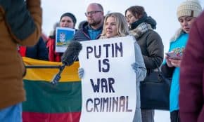 Protestas. Unsplash nuotr.