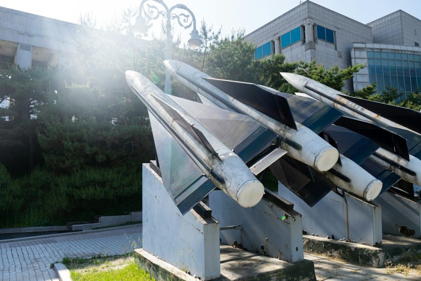 Karinės raketos. Unsplash nuotr.