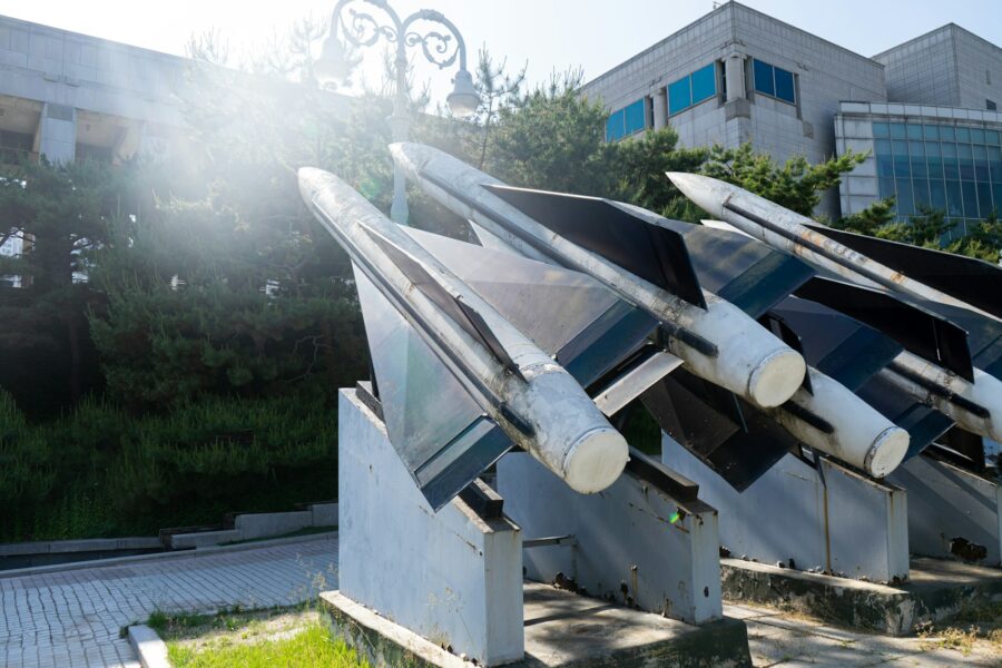 Karinės raketos. Unsplash nuotr.