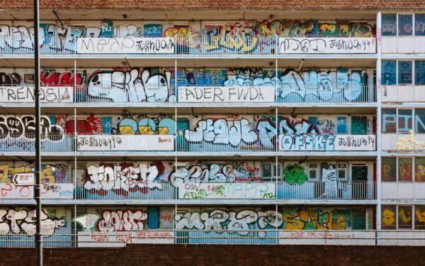 Dirbtinio intelekto duomenų centrai kuria iki šiol neregėtas stovyklas