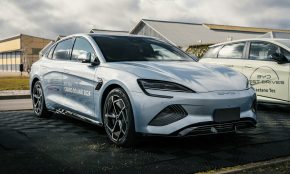 BYD elektromobilis. Unsplash nuotr.