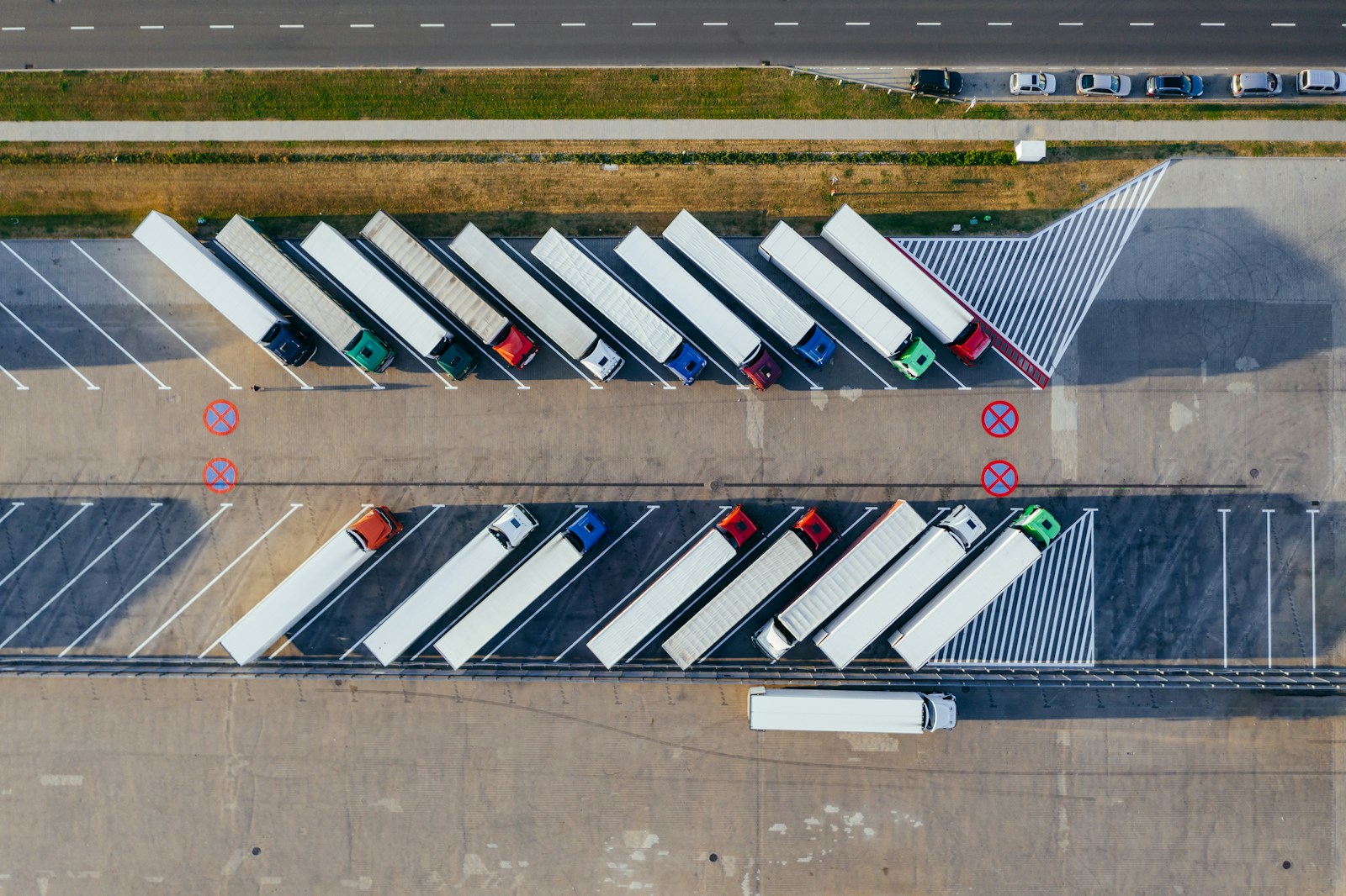 Verslas stebi situaciją: logistikos trikdžiai gali paveikti milijonines eksporto apimtis