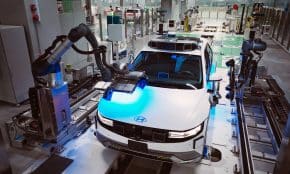 Automobilių gamykla. Unsplash nuotr.