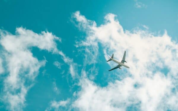 ES švelnina aviacinių degalų taisykles, tiekėjams baudos kol kas negresia