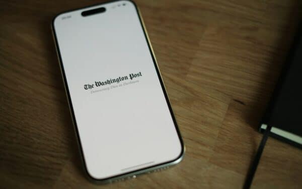 JAV šimtai žmonių protestavo prieš „The Washington Post“ žurnalistų atleidimus