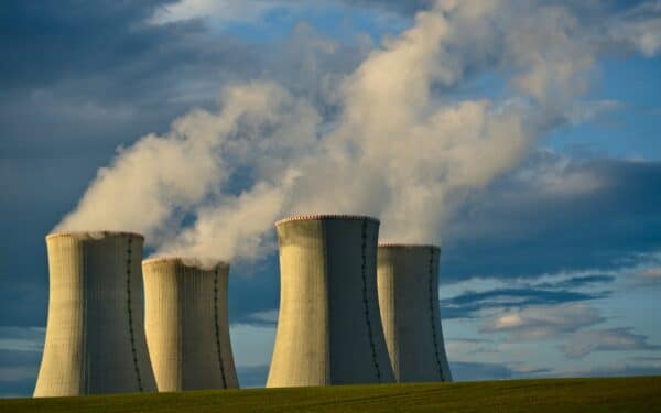 Energetinė krizė verčia persigalvoti: šios šalys gali sugrįžti prie branduolinės energijos