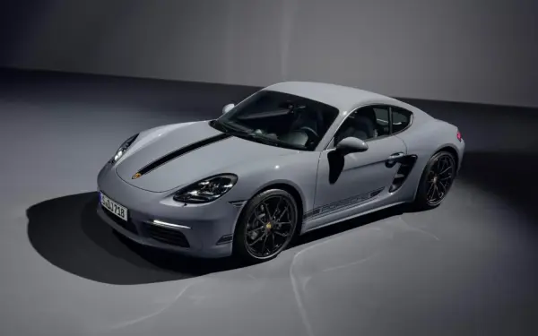 „Porsche“ gerbėjams teks nusivilti: ilgai laukti modeliai gali taip ir nedebiutuoti