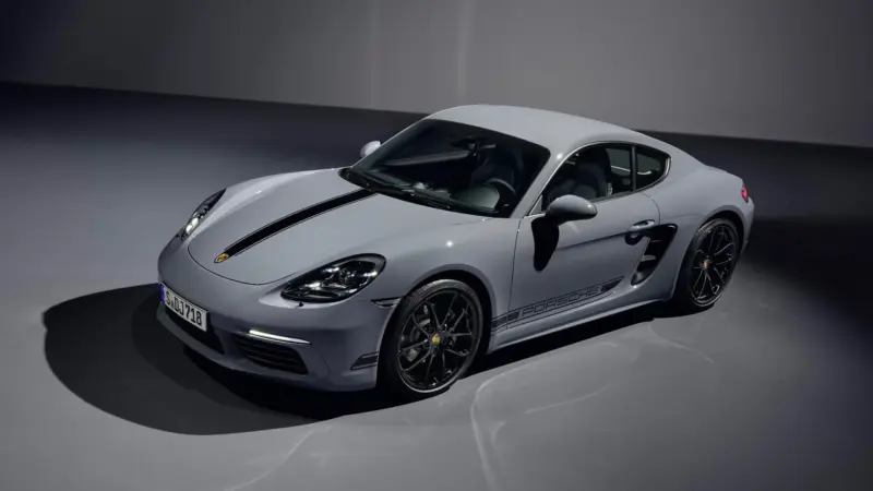 „Porsche“ gerbėjams teks nusivilti: ilgai laukti modeliai gali taip ir nedebiutuoti