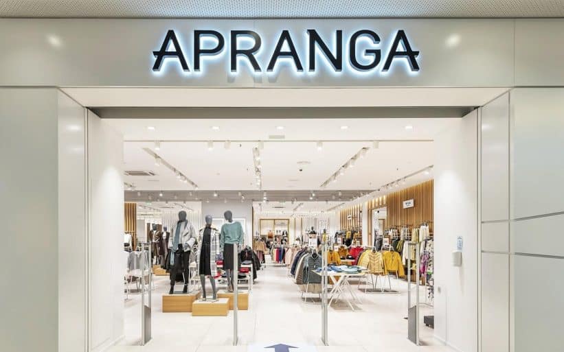 „Aprangos“ parduotuvė.