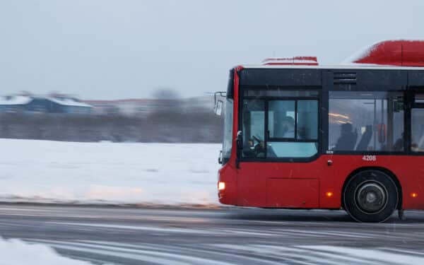 Pokyčiai viešajame transporte: daugiau patogumo grįžtantiems iš oro uosto