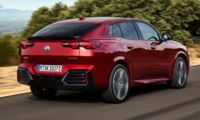 BMW iX2. Gamintojo nuotr.