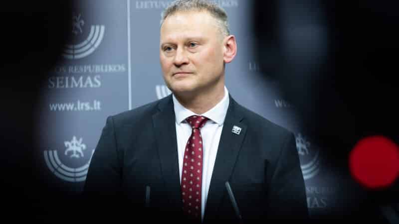 Socialiniai tinklai tampa nauju kovos lauku: žvalgyba įspėja apie pavojingą veiklą