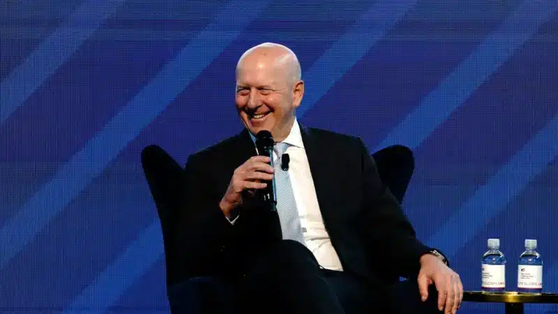 „Goldman Sachs“ vadovas prabilo apie bitkoiną: turi nedaug, bet seka kiekvieną žingsnį
