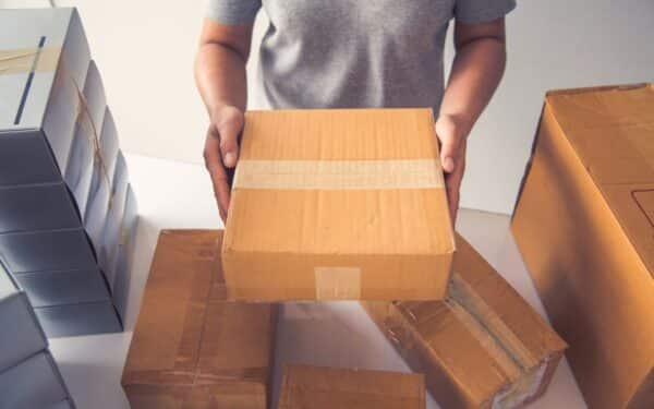 Viena siuntų pristatymo bendrovė informavo apie galimus vėlavimus dėl oro sąlygų