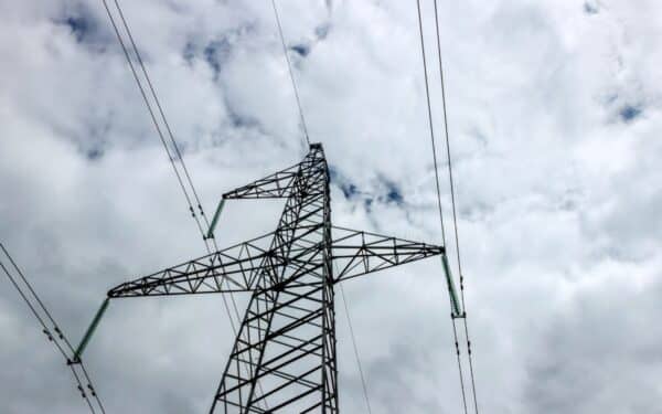 Elektros kainos šoktelėjo beveik 70 proc., kas tai nulėmė?