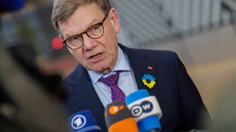 Vokietija pasiuntė signalą dėl karinės operacijos svarbiame pasaulio sąsiauryje