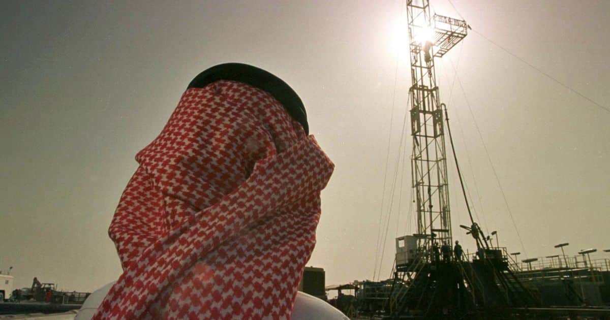 Iranas grasina naujomis atakomis, Emyratai dvejoja: ar Saudo Arabija ryšis atvirai eskalacijai?