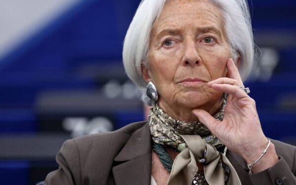 Energetikos krizės šešėlis grįžta: ECB ieško atsako į augančią infliaciją