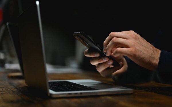 „Politico“ perspėjimas: Rusijos šnipai gali veikti jūsų aplinkoje