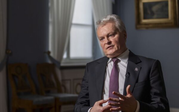 Nausėda perspėja: prezidentas ne notaras, dėl ministrų laukia rimti sprendimai