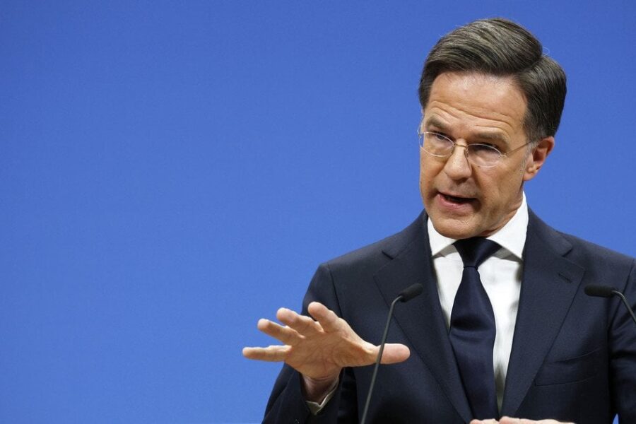 NATO: konfliktas Artimuosiuose Rytuose neturi susilpninti paramos Ukrainai