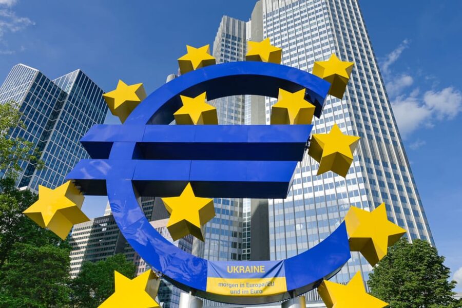Nerimo signalas Frankfurte: kodėl vis daugiau ECB darbuotojų bijo?