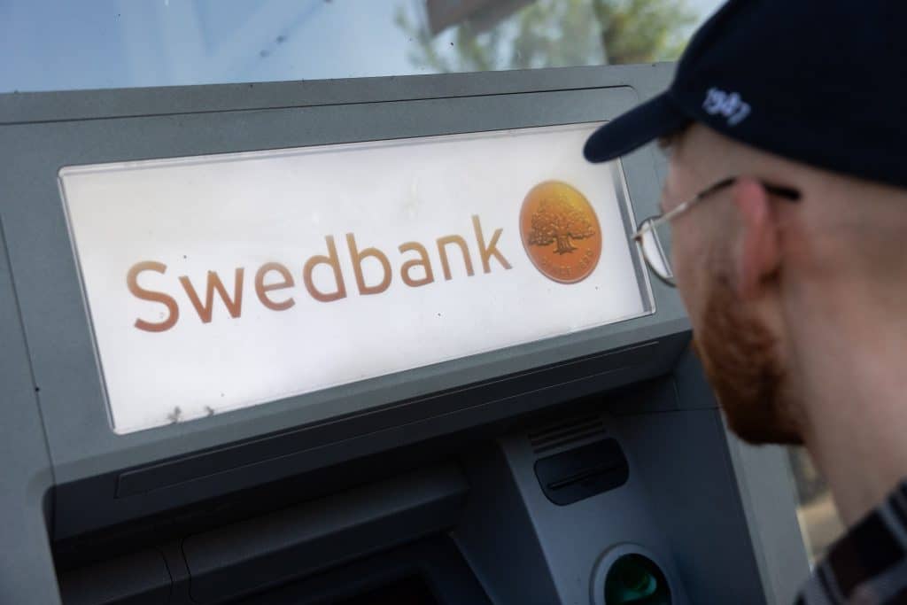 „Swedbank" bankomatas. ELTA / Andrius Ufartas nuotr.
