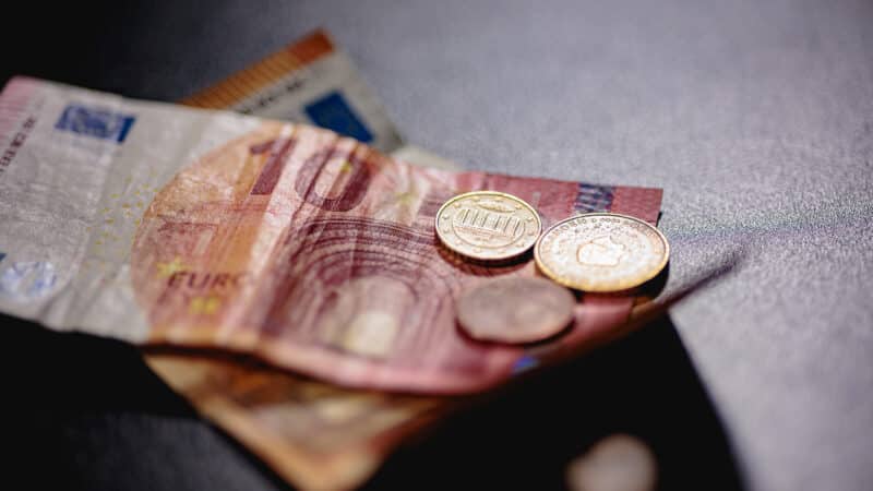 Žiniasklaida: įmonėse „Varlė“ ir „Topo grupė“ FNTT vykdė kratas – įtariamas PVM grobstymas